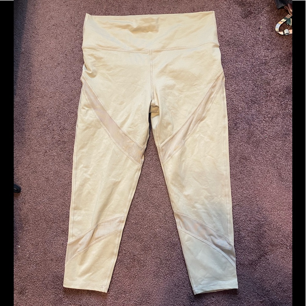NWOT Aerie 7/8 workout  leggings. Size xL